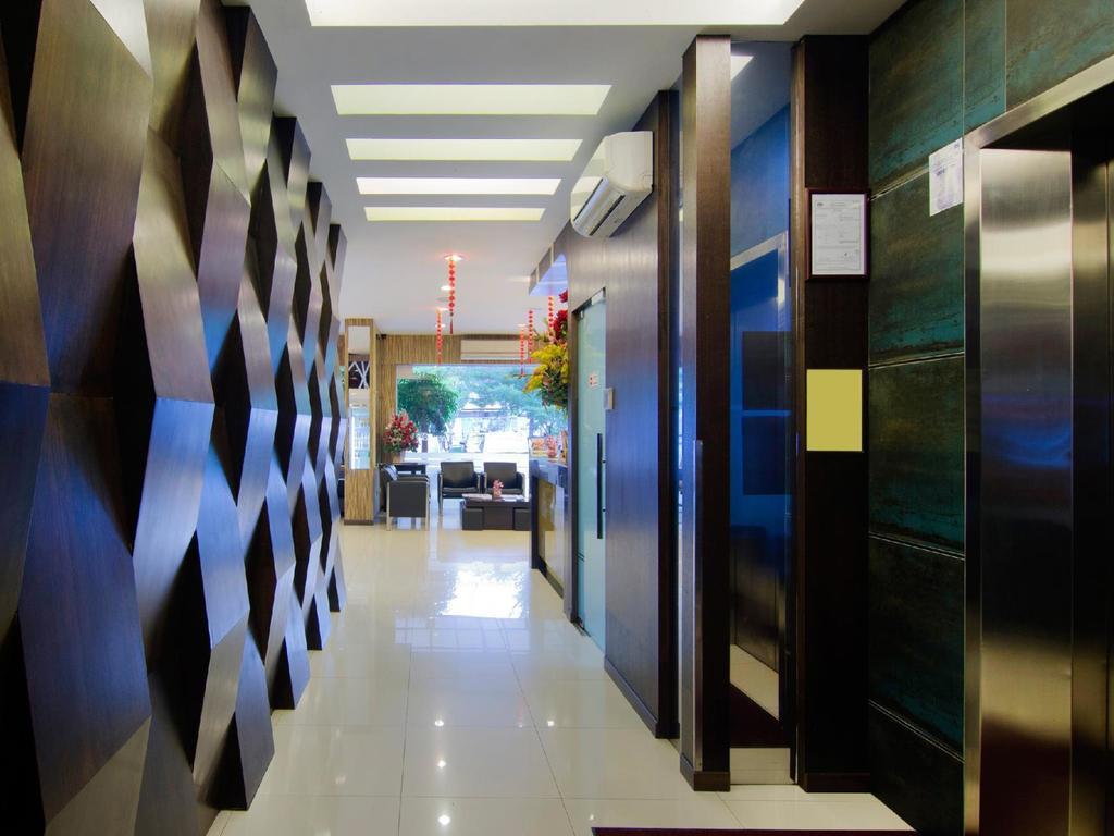 Eight Days Boutique Hotel - Mount Austin ยะโฮร์บาห์รู ภายนอก รูปภาพ