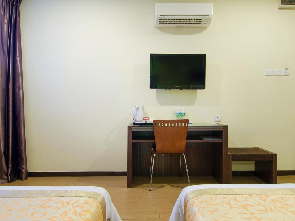 Eight Days Boutique Hotel - Mount Austin ยะโฮร์บาห์รู ภายนอก รูปภาพ
