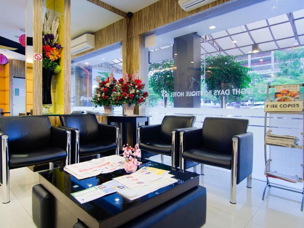 Eight Days Boutique Hotel - Mount Austin ยะโฮร์บาห์รู ภายนอก รูปภาพ