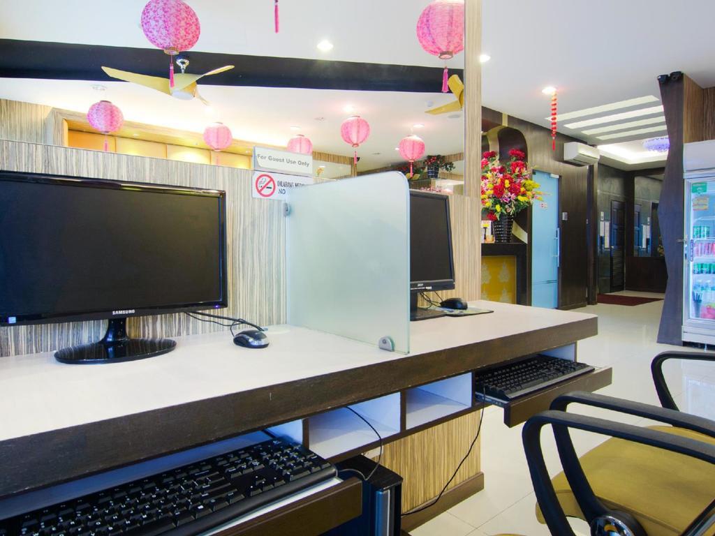 Eight Days Boutique Hotel - Mount Austin ยะโฮร์บาห์รู ภายนอก รูปภาพ