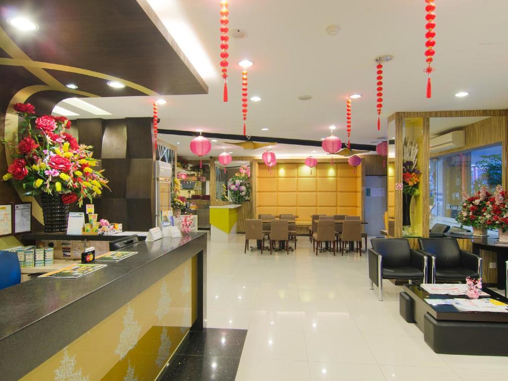 Eight Days Boutique Hotel - Mount Austin ยะโฮร์บาห์รู ภายนอก รูปภาพ